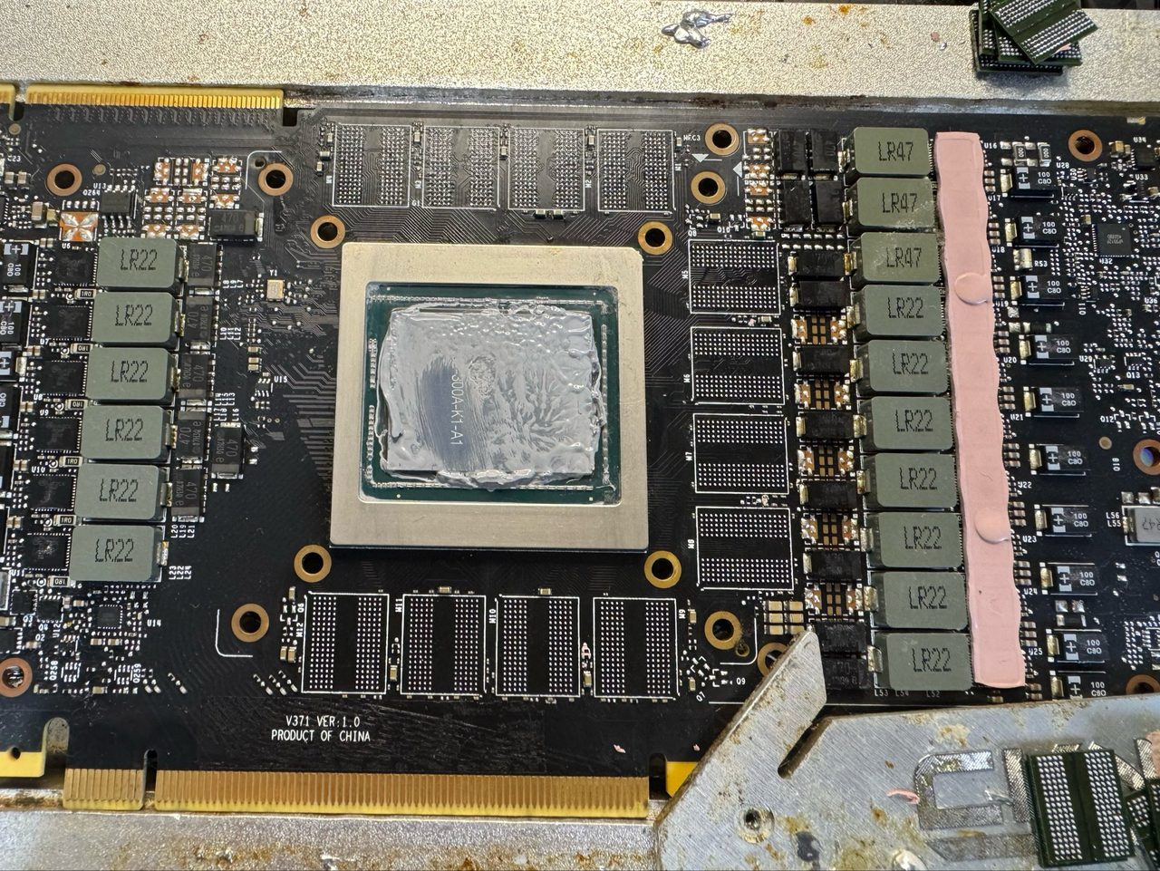 RTX 2080 Ti modifiée : 22 Go de VRAM pour 282 dollars